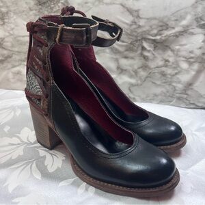 Freebird Black and Brown Heeled Boots Boho Sz 8
